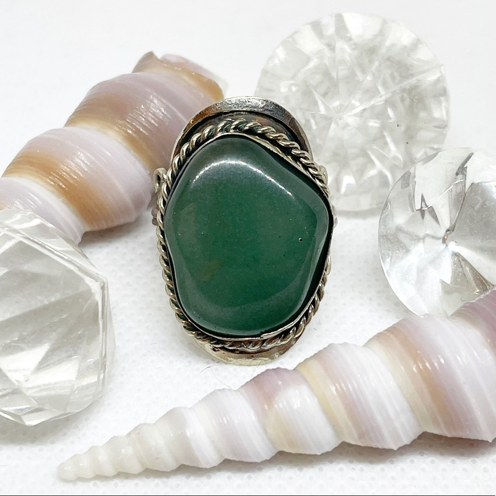 Handcrafted Jade Gemstone Ring - image 2